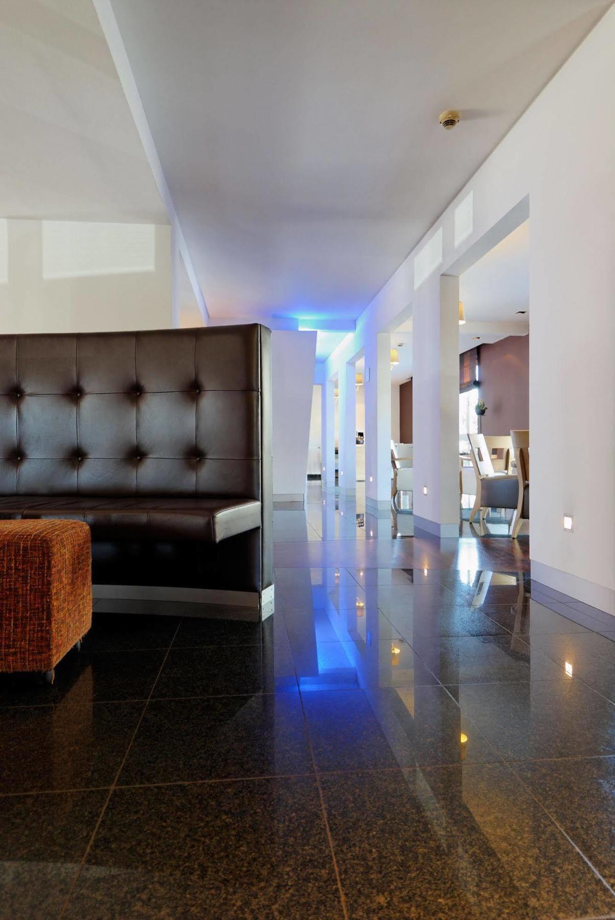 Hotel Ecu Genk Luaran gambar